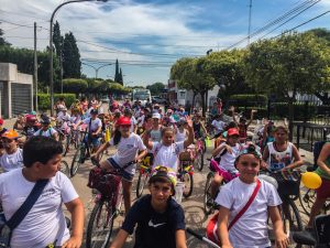 Deporte al aire libre y junto a la comunidad